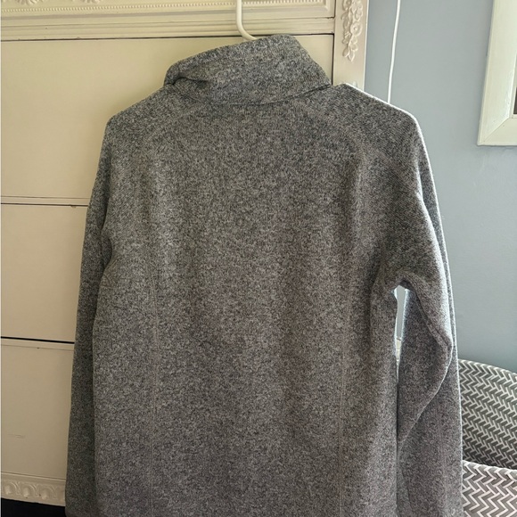 Patagonia Women's Gray Zip-Up Sweater - Picture 3 of 3
